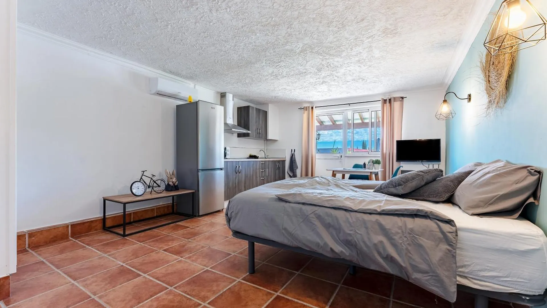 La Casa De Familia Bed & Breakfast Malaga