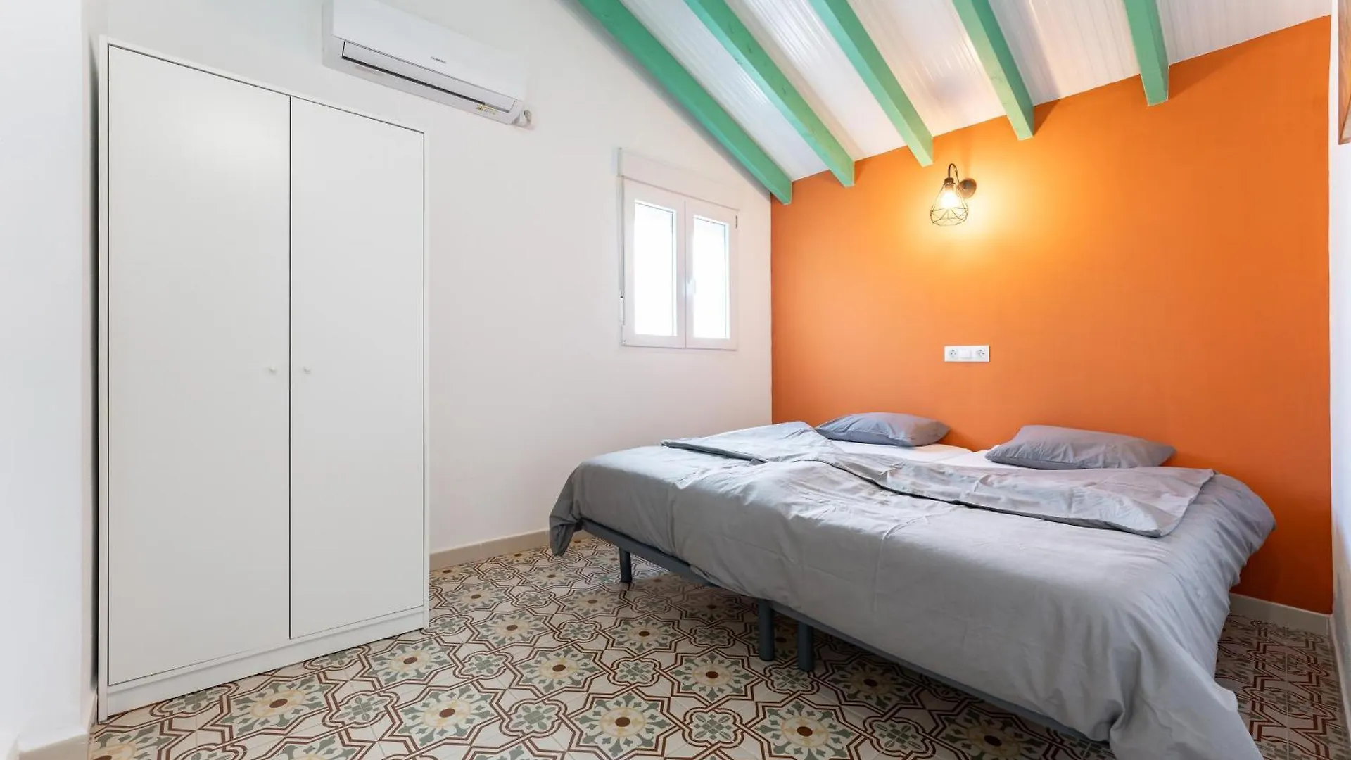La Casa De Familia Bed & Breakfast Malaga